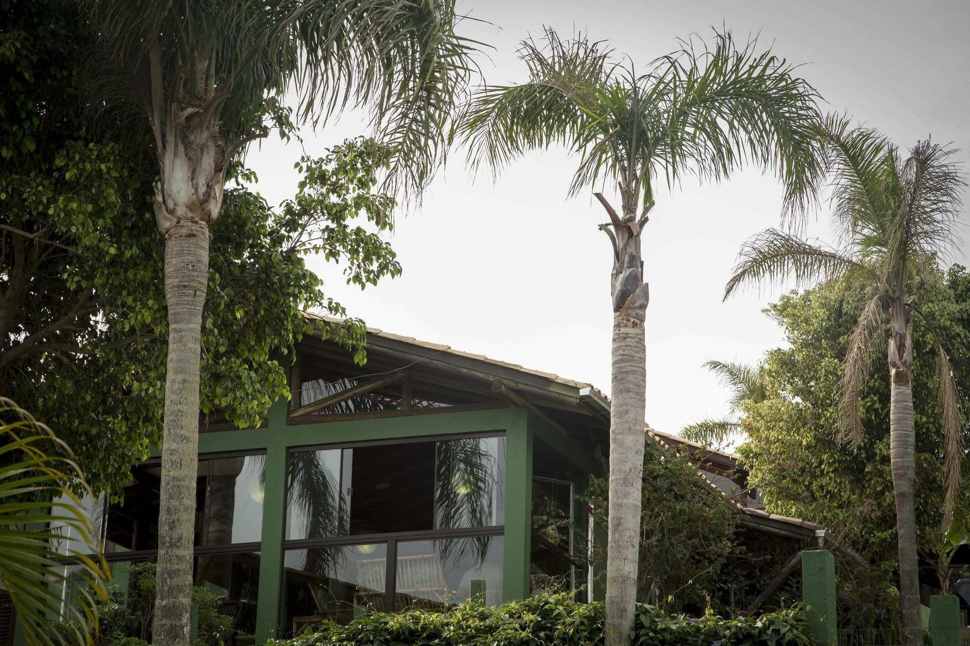 Pousada Vale Verde Bungalows - Praia Do Rosa - Sc Luaran gambar